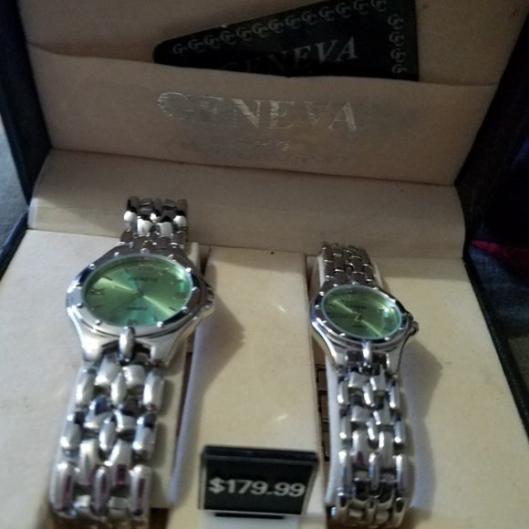 His and hers watches - Picture 1 of 1